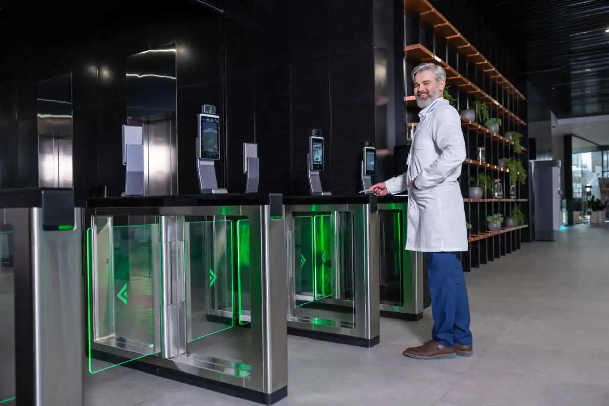 Geçiş Kontrol Sistemleri ile Güvenli Giriş Çıkış