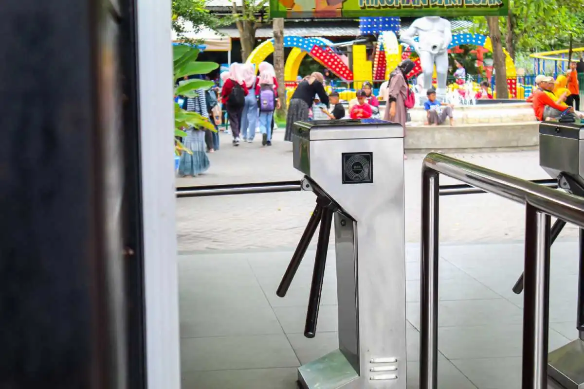 Geçiş Kontrol Sistemleri ile Personel Takibi